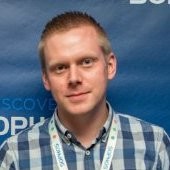 Michaël Cornelis — infrastructure IT, développement web et SEO